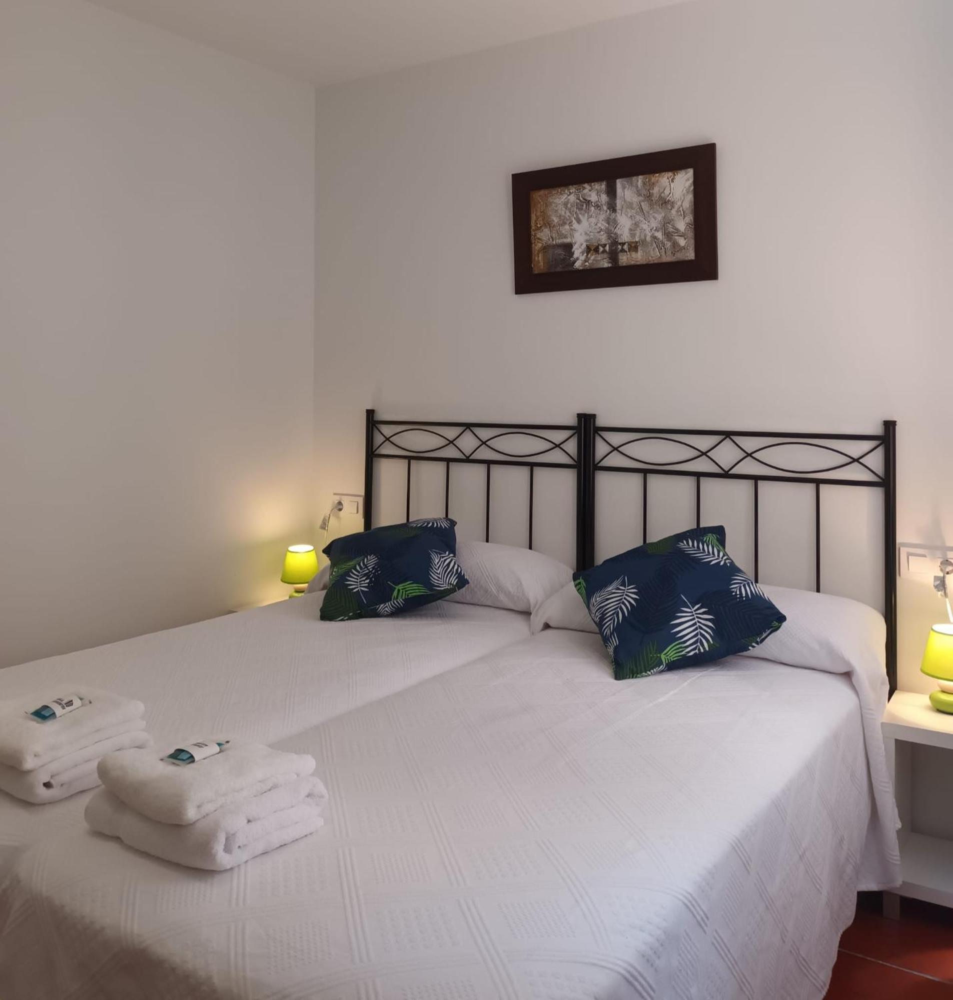 Apartamentos La Piedra En Pleno Centro Historico Con Dos Dormitorios Y Dos Banos Nájera Zimmer foto